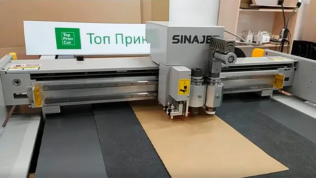 Резка микрогофрокартона на SINAJET DF0906-MT
