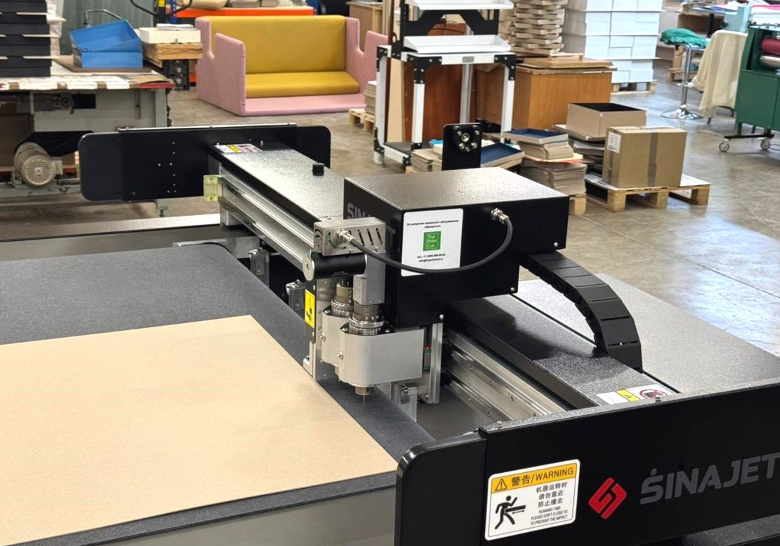Планшетный плоттер SINAJET DF-0912 MT в Санкт-Петербурге на фабрике Konfeta.group